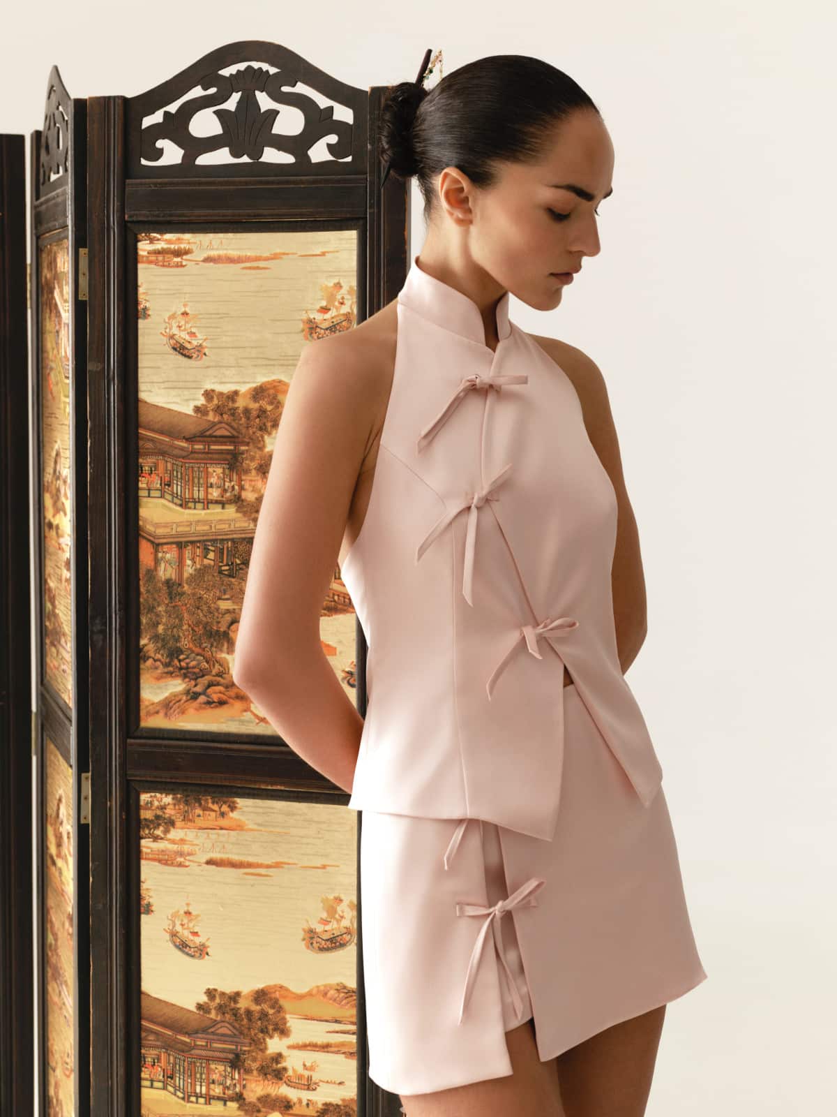 Квітневі тренди: добірка стильних весняних обновок від українських марок для вашого гардеробу.
0