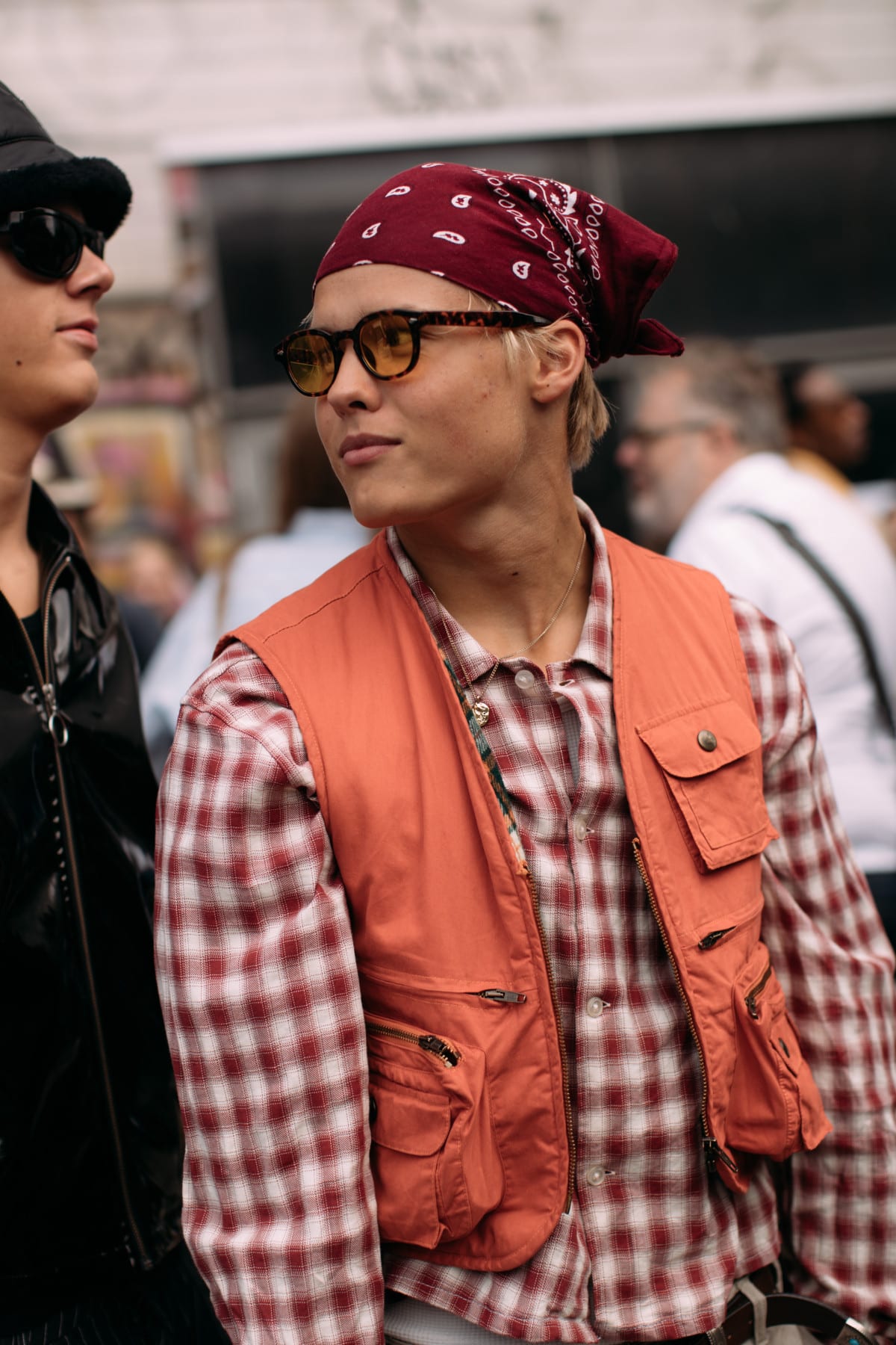 Хустка: модний акцент весняно-літнього сезону та 15 трендових варіацій стилізації
14