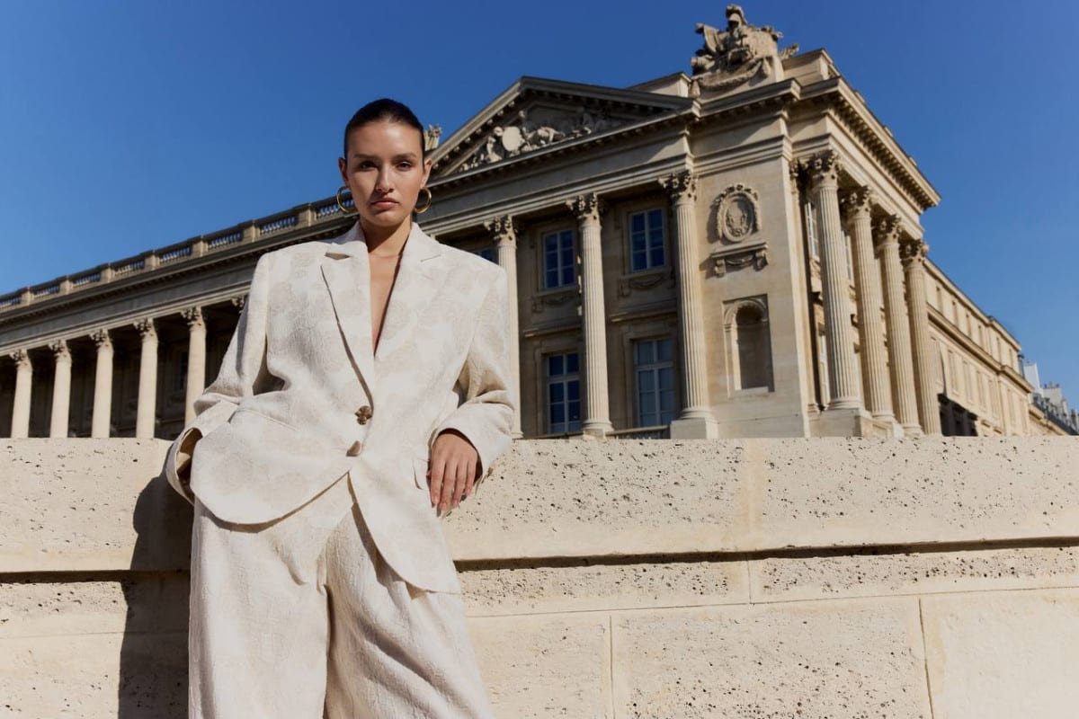 Формуємо різнобічний весняний одяг із новинок українських марок.
9