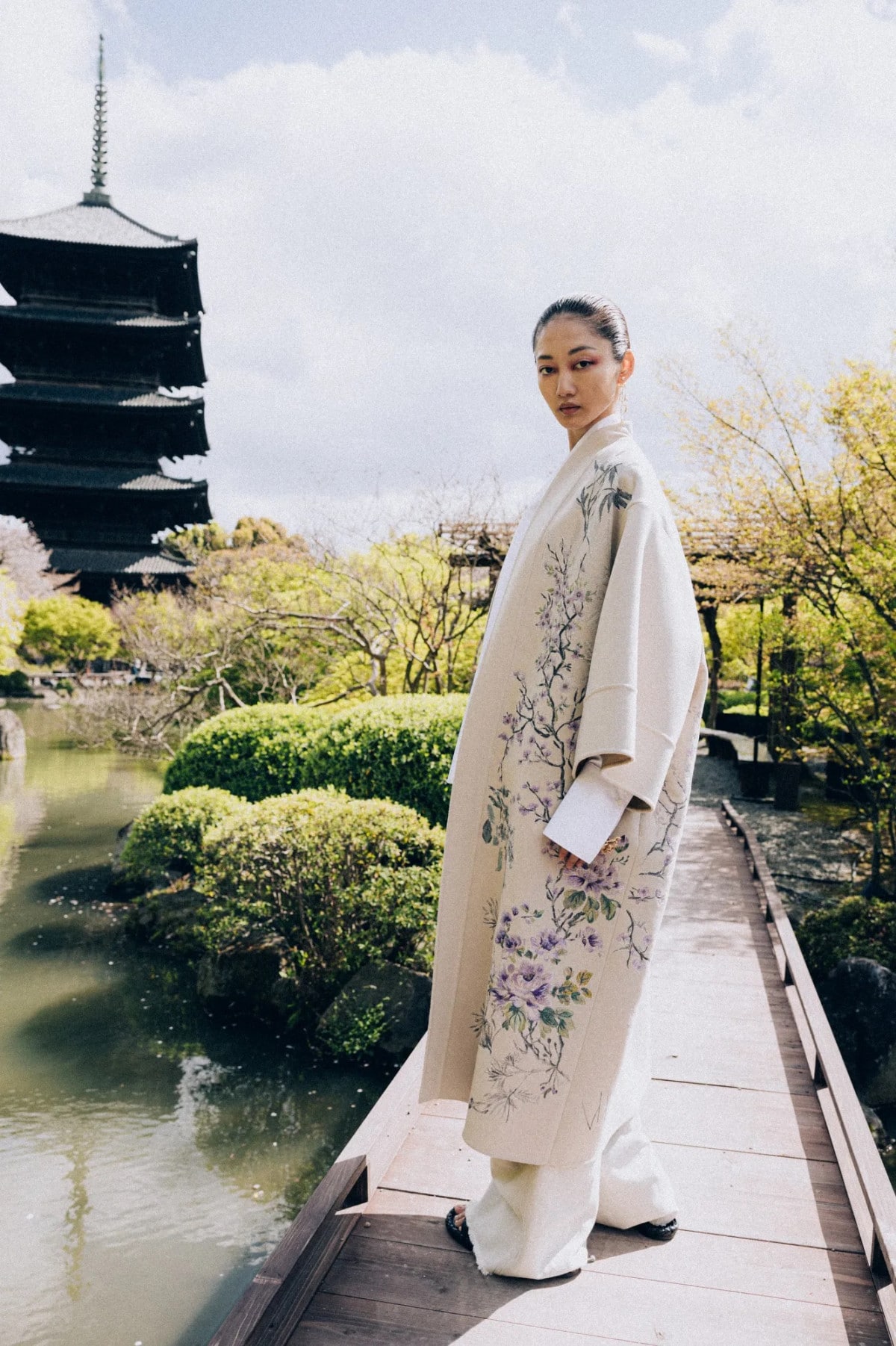 Тенденція 2026: Квіт вишні — провідна муза весни.
2