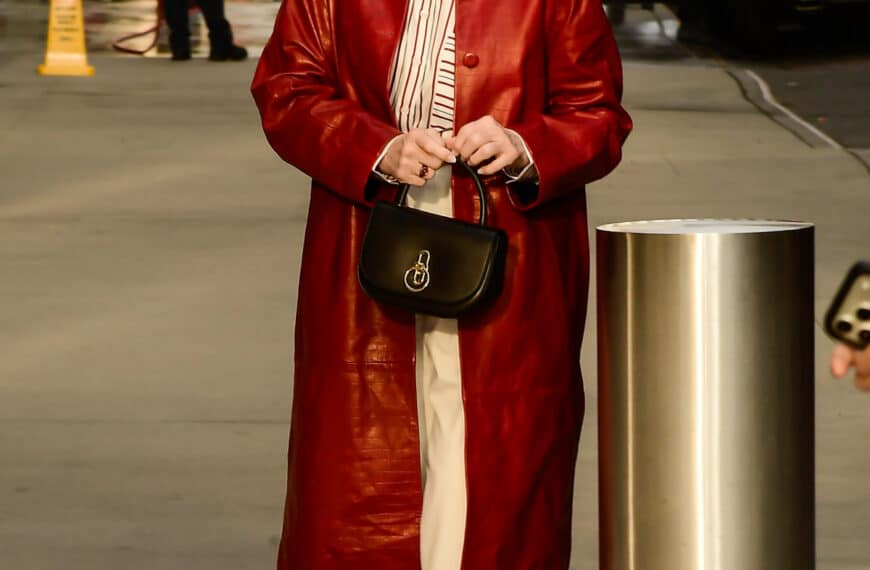 Червоний від диявола: Меріл Стріп розкриває секрети модного кольору сезону.