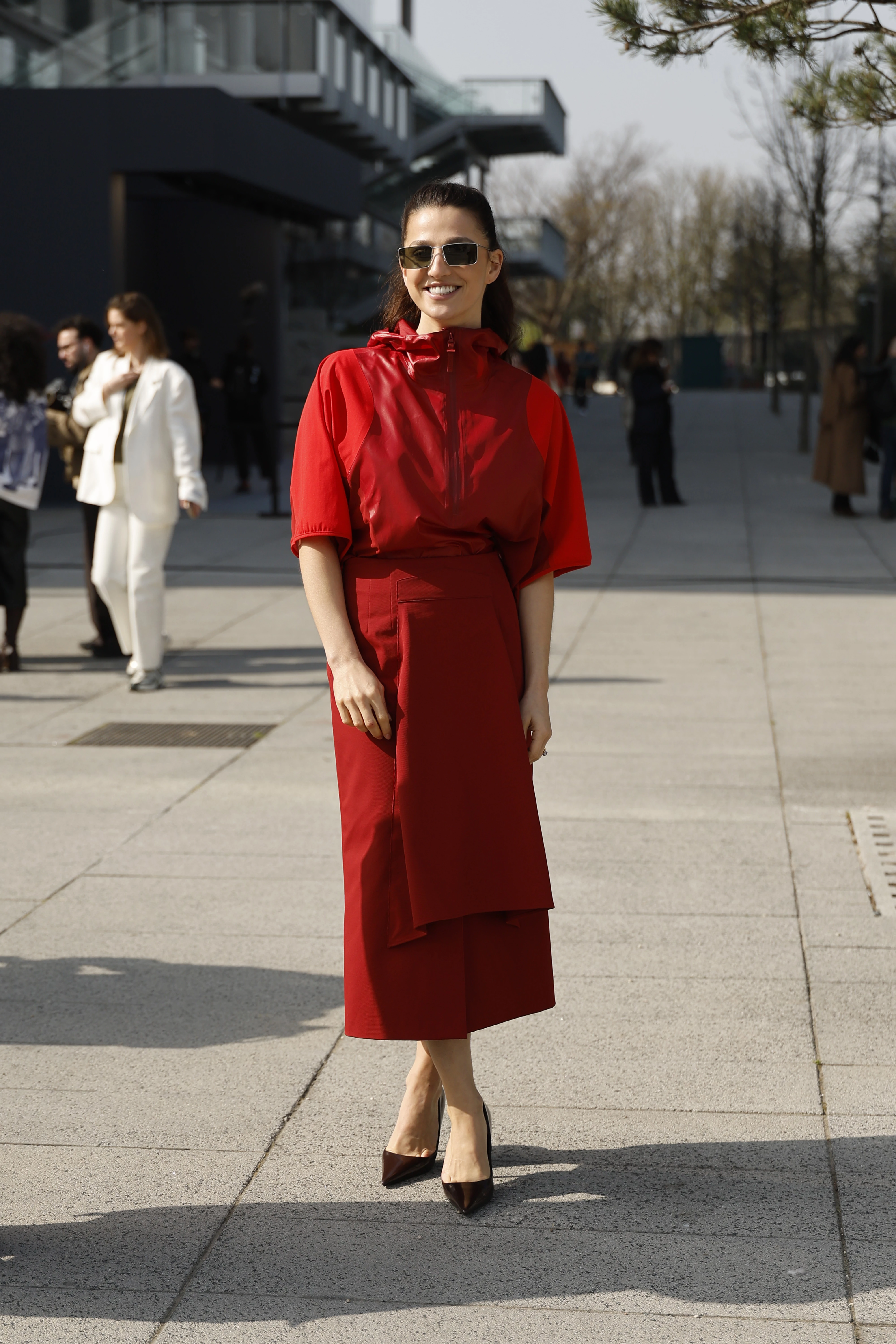 Багряна куртка: топ-вкладення у стиль 20261