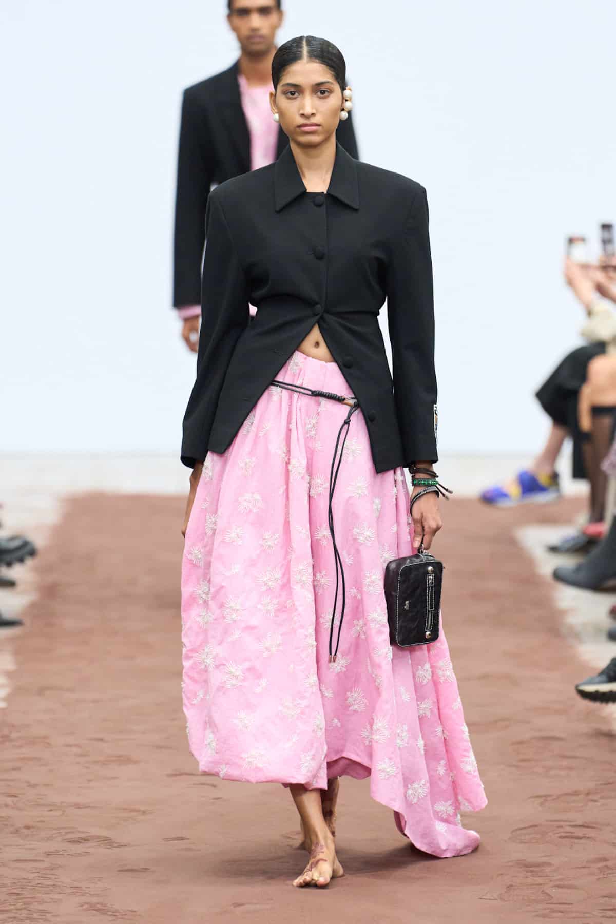 Побудова гардеробу щастя: 5 легких кроків
17