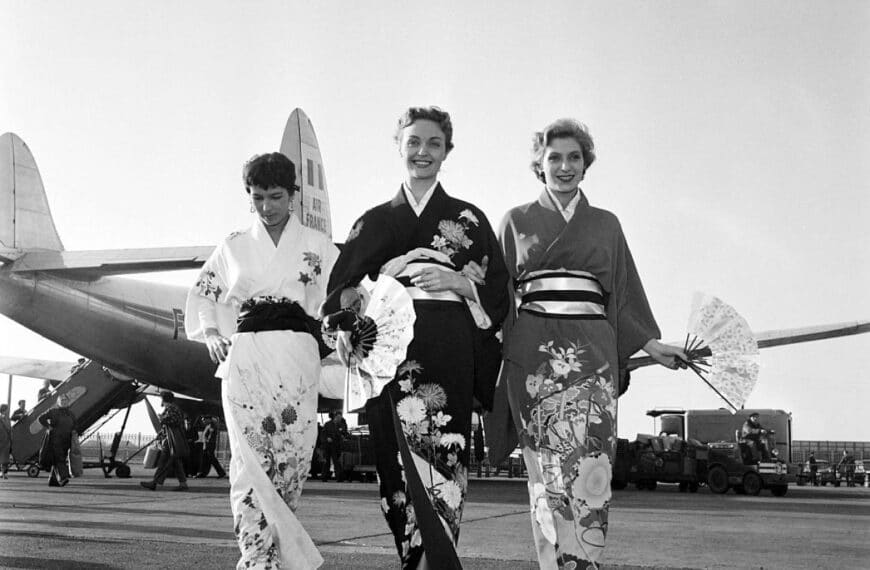 Тенденція 2026: Квіт вишні — провідна муза весни.