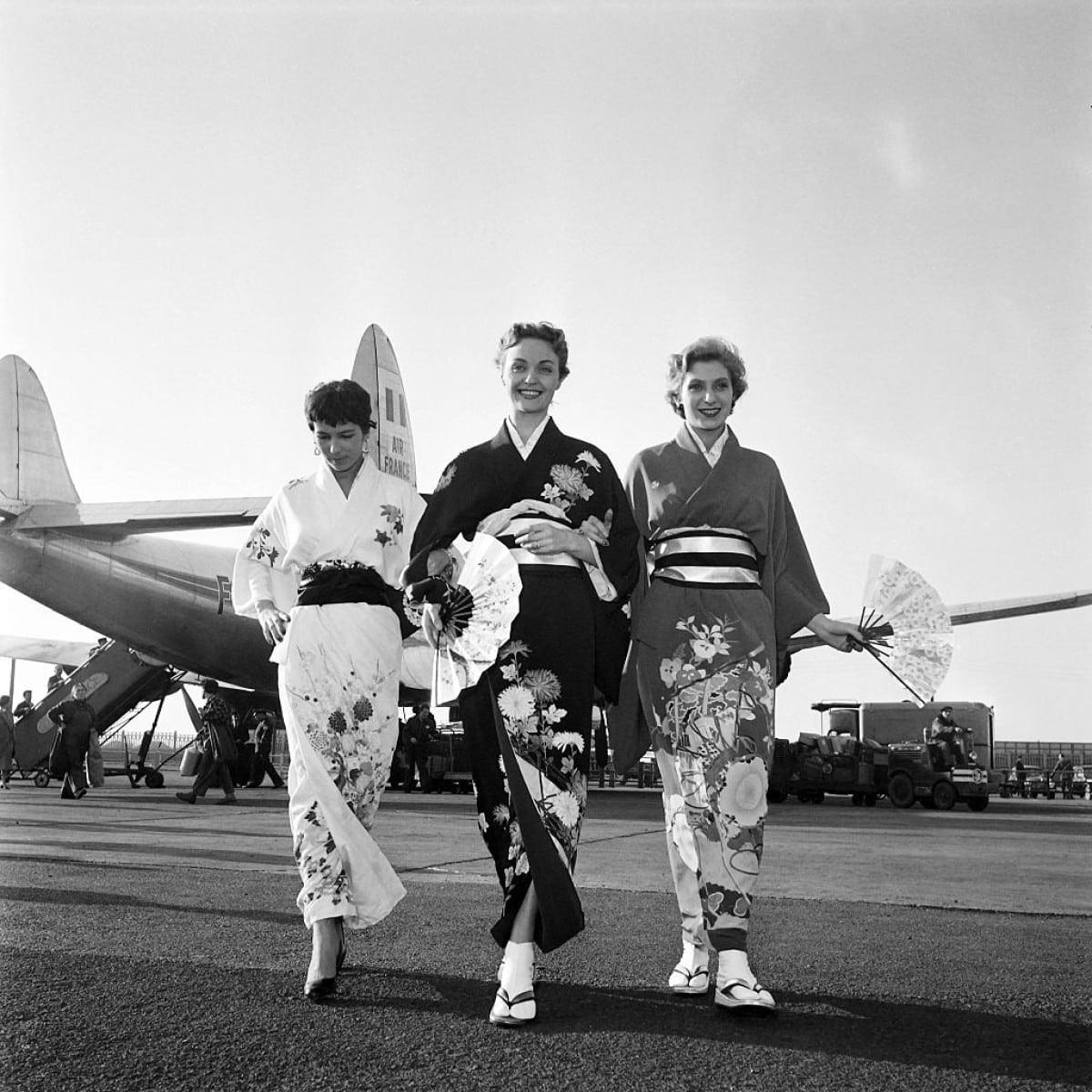 Тенденція 2026: Квіт вишні — провідна муза весни.