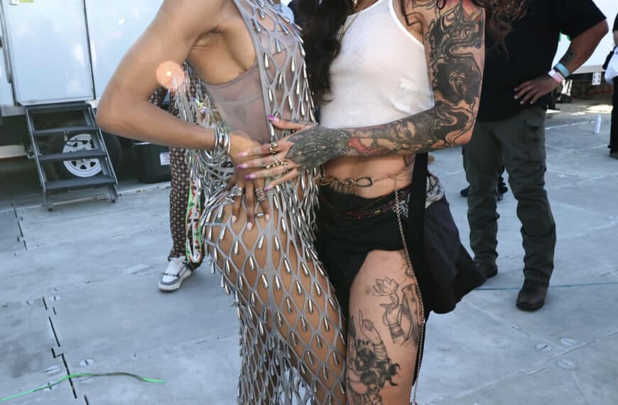 Цей актуальний стиль заполонив цьогорічну Coachella — і ми прагнемо втілювати його в щоденних образах.