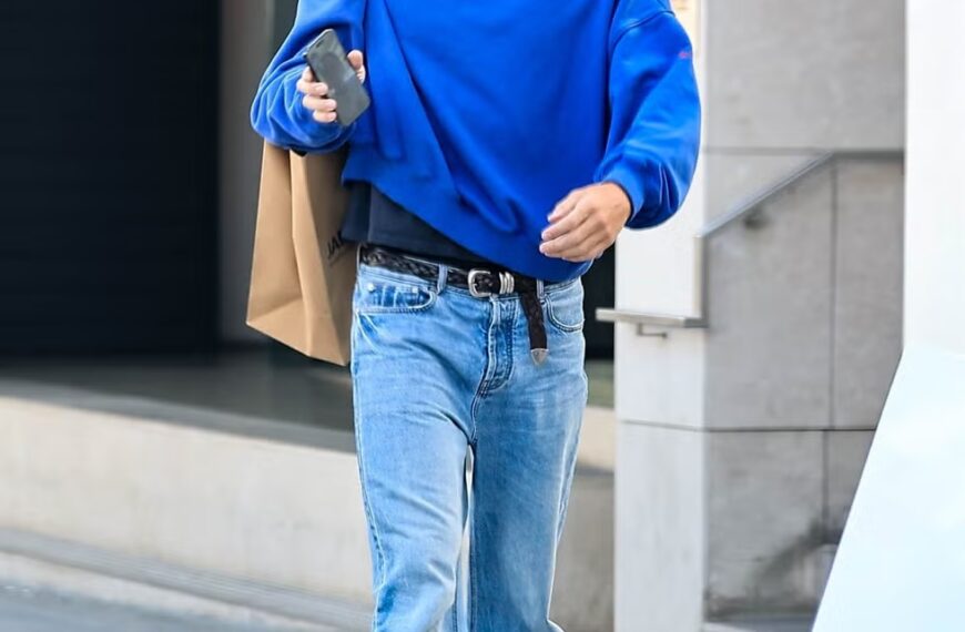 Джейкоб Елорді підтримує блакитне Відродження