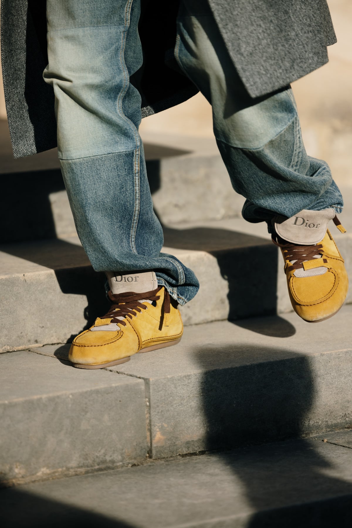 В тренді не тільки класика: Які відтінки снікерів будуть актуальні в 2026?
8