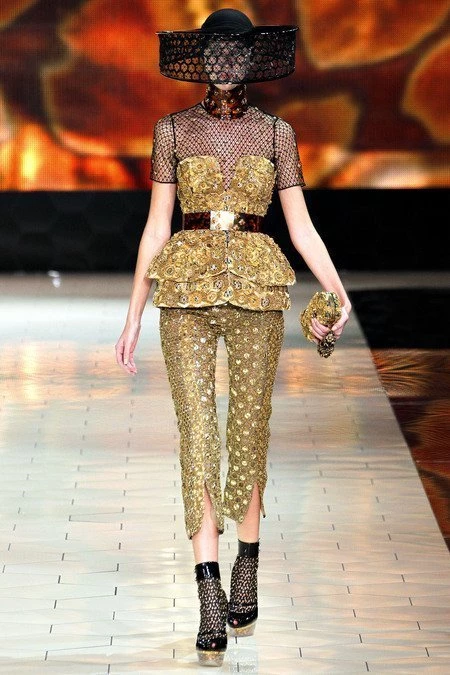 Alexander McQueen, весна-літо 20132