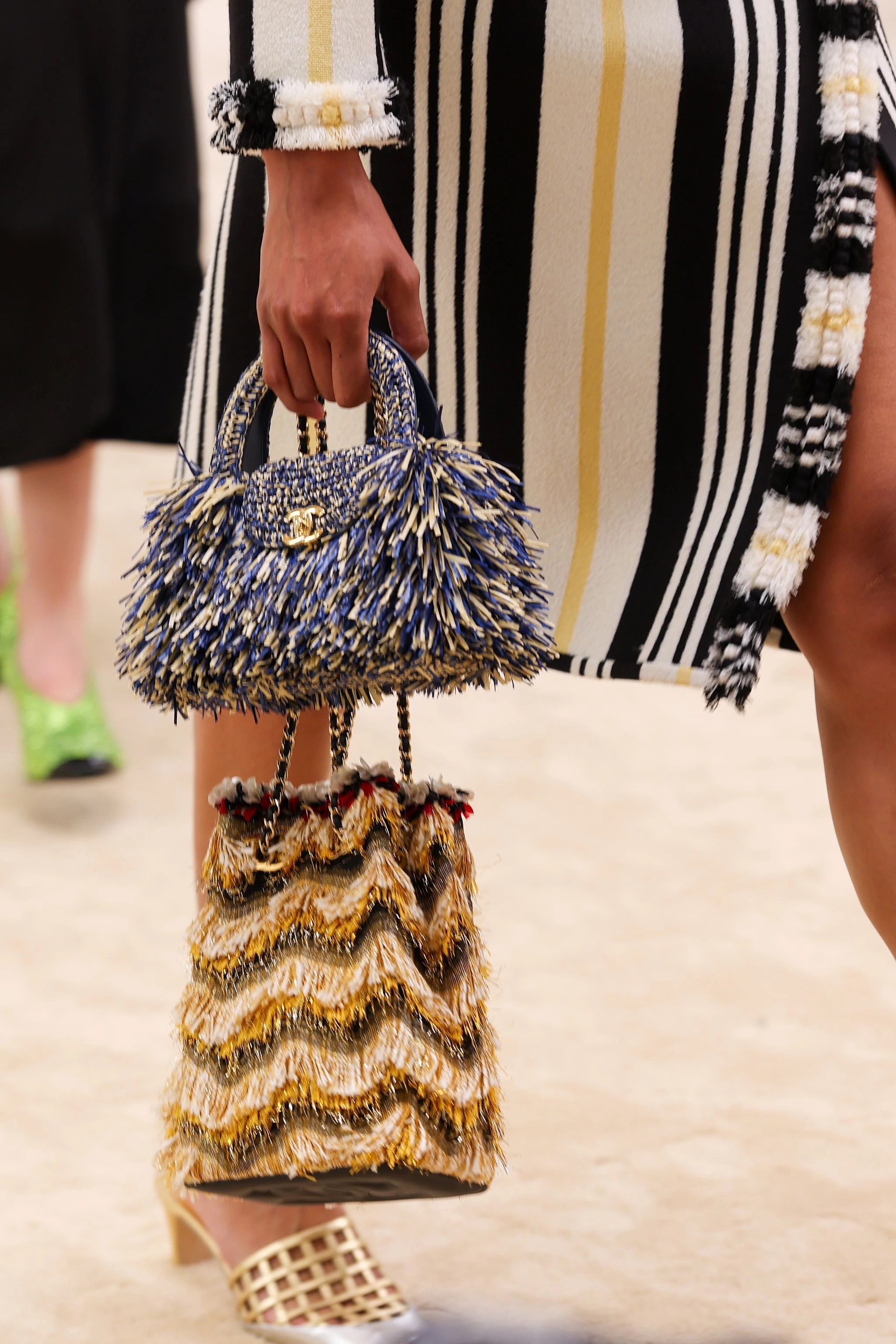 22 сумки з нової лінійки Chanel, що ідеально підійдуть для відпочинку.
15