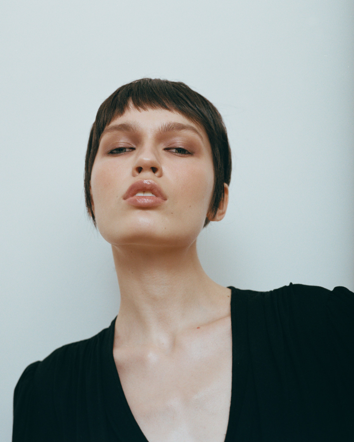 Шкірний код: особлива фотосесія ELLE про свіжий погляд на тіло в модній індустрії
1