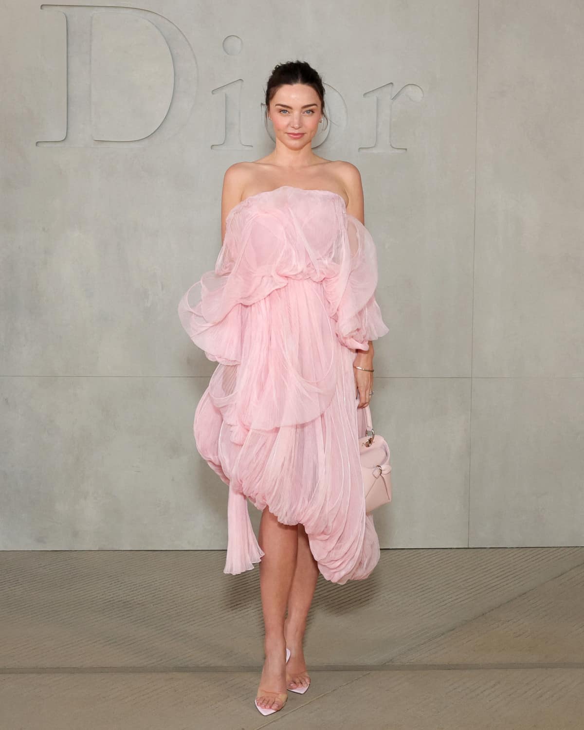 Зірки на показі Dior Cruise 2027: Майлі Сайрус, Сабріна Карпентер, Аль Пачіно та інші.
4