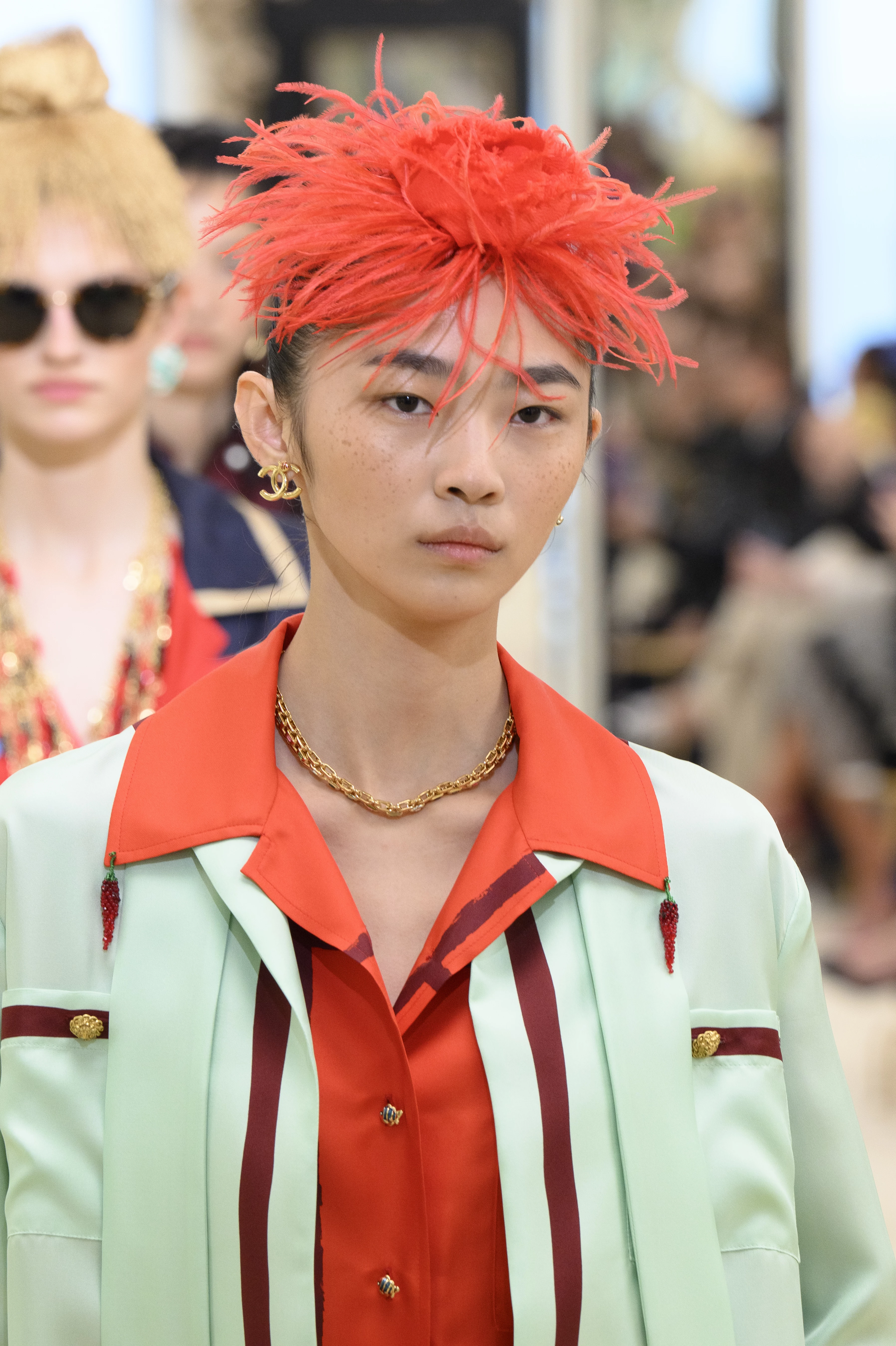 Ефектне відродження: Chanel показали свіжу круїзну лінію в Біарриці
11