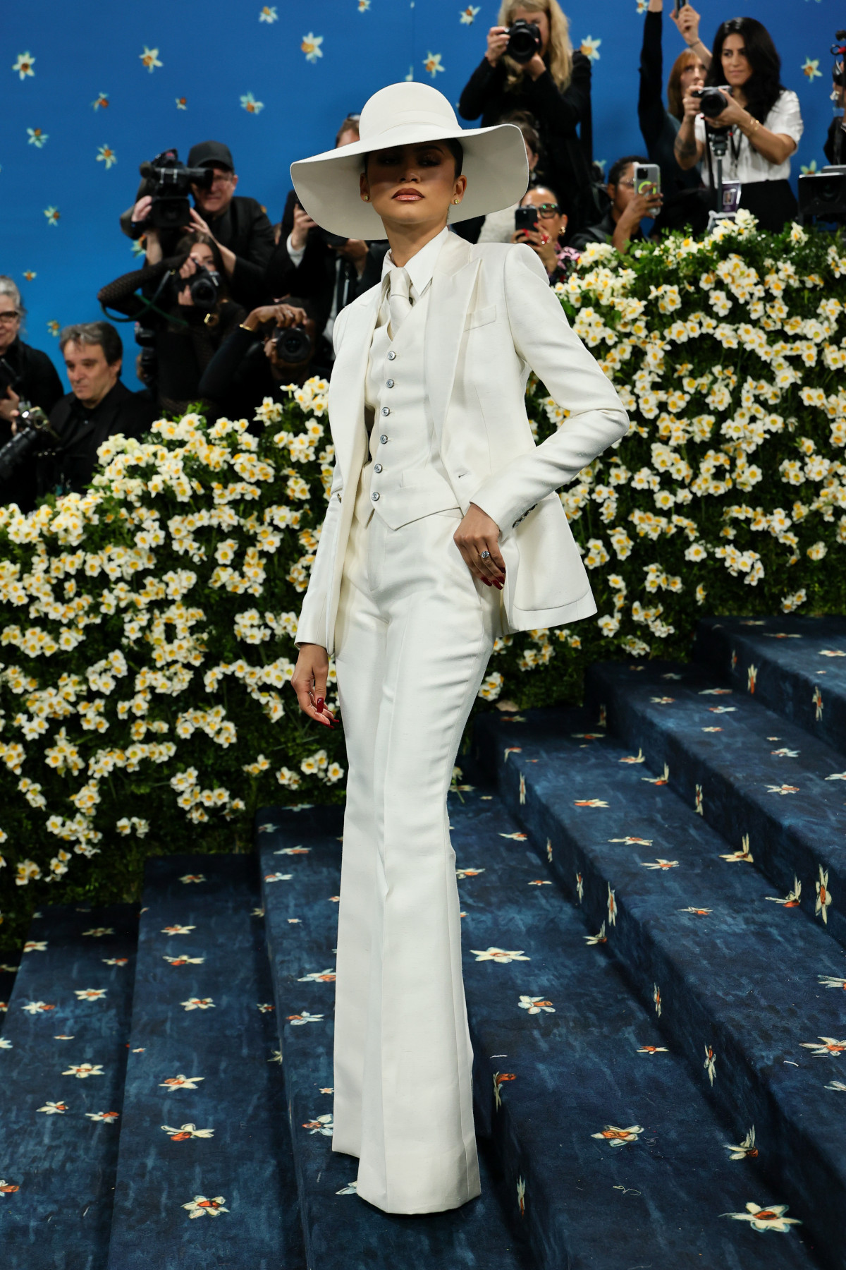 Зірки, які не з'явилися на Met Gala 2026: Белла Хадід, Зендея, Леді Гага.
3