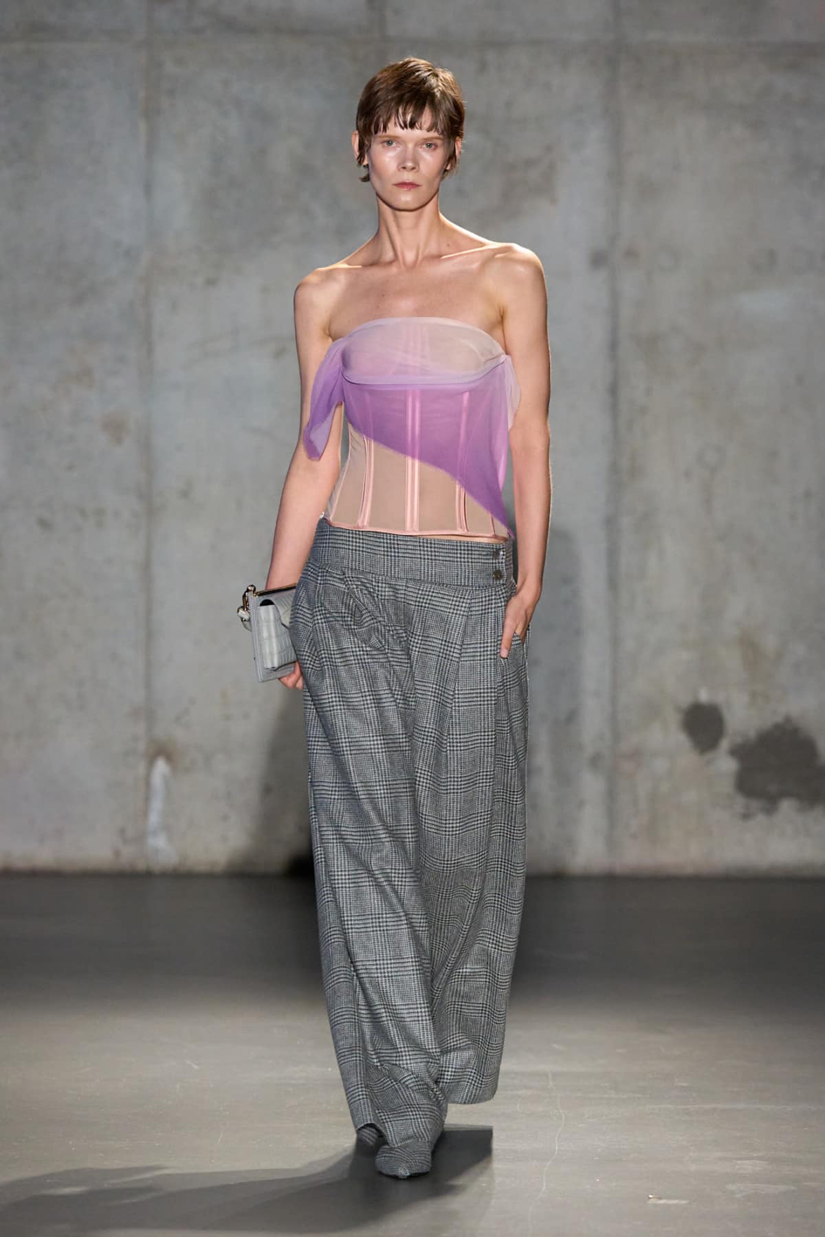 Loose Trousers: A Fresh Outlook on Liberation
2