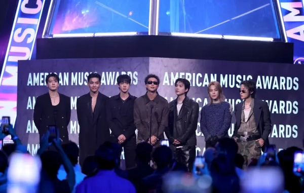 BTS втретє отримали головну премію American Music Awards – переможцями також стали…