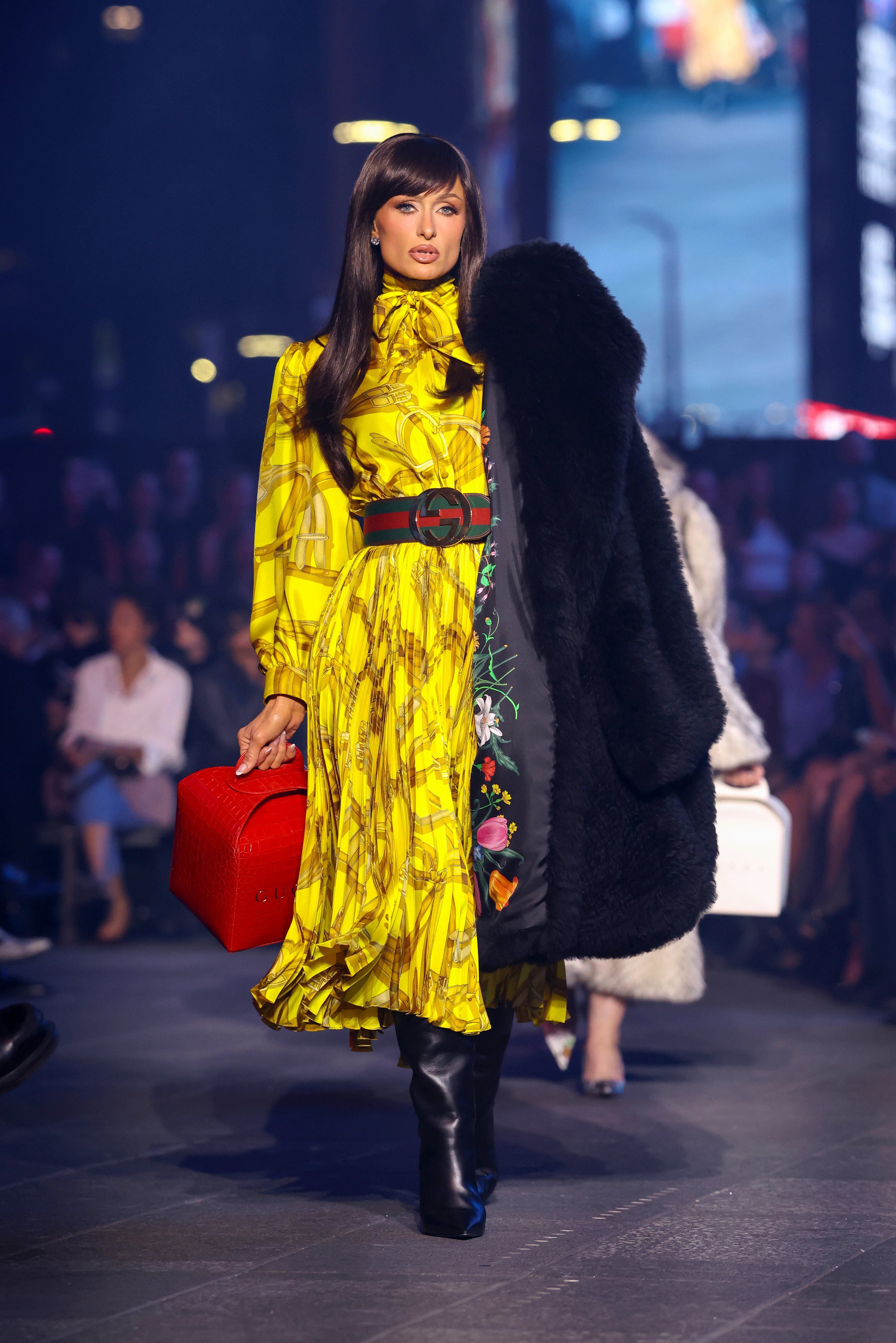 У мегаполісі: Gucci провели грандіозну подію на Таймс-сквер.
8