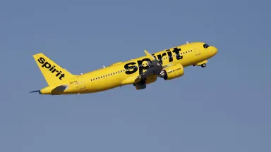 Чому авіакомпанія Spirit Airlines закрилася? Що ми знаємо про скасовані рейси та інше