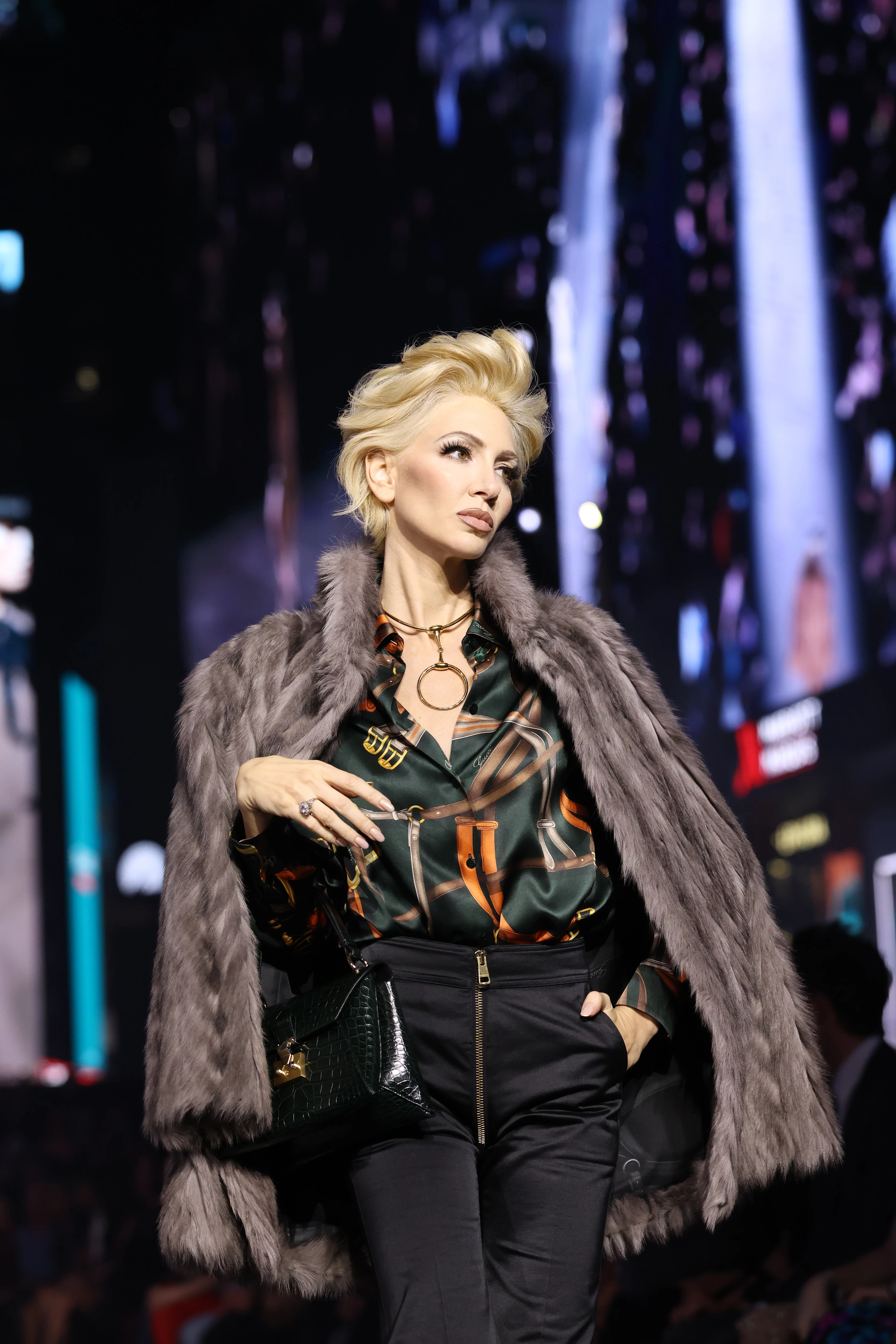 У мегаполісі: Gucci провели грандіозну подію на Таймс-сквер.
4