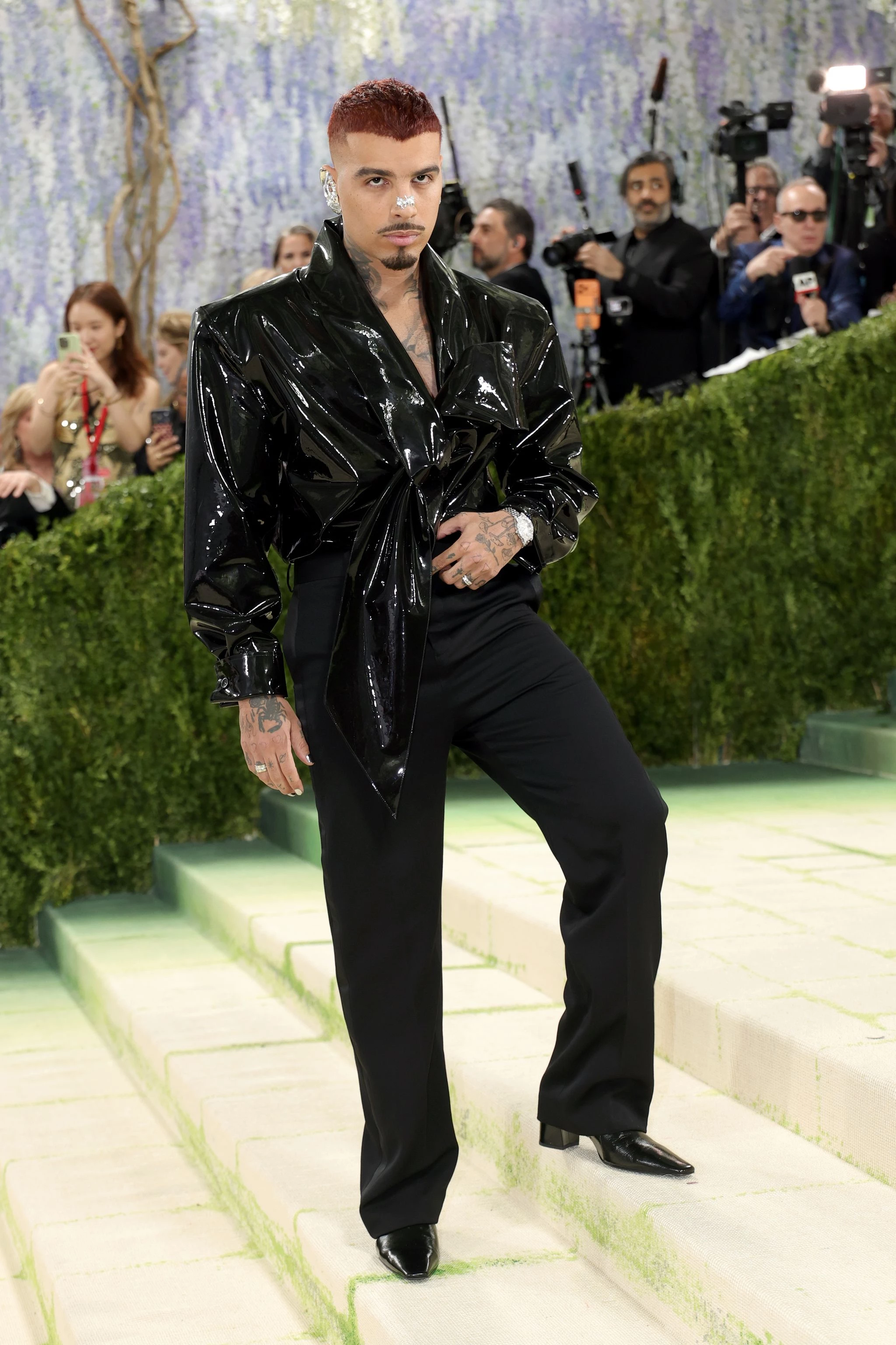 Rauw Alejandro у Saint Laurent8