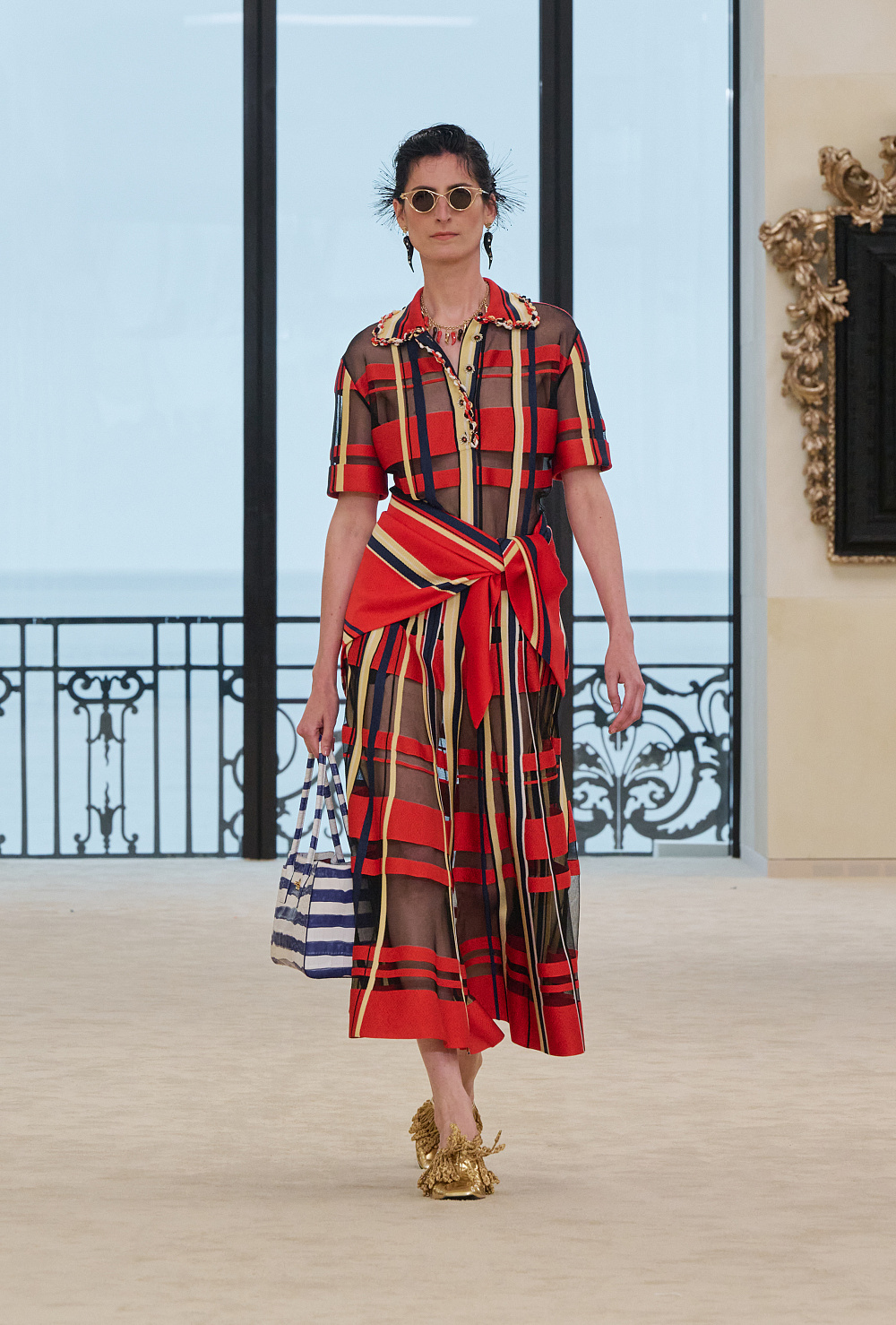 Назад до коріння: круїзна лінія Chanel 2026/27, дебют у знаковій Біарріц
26