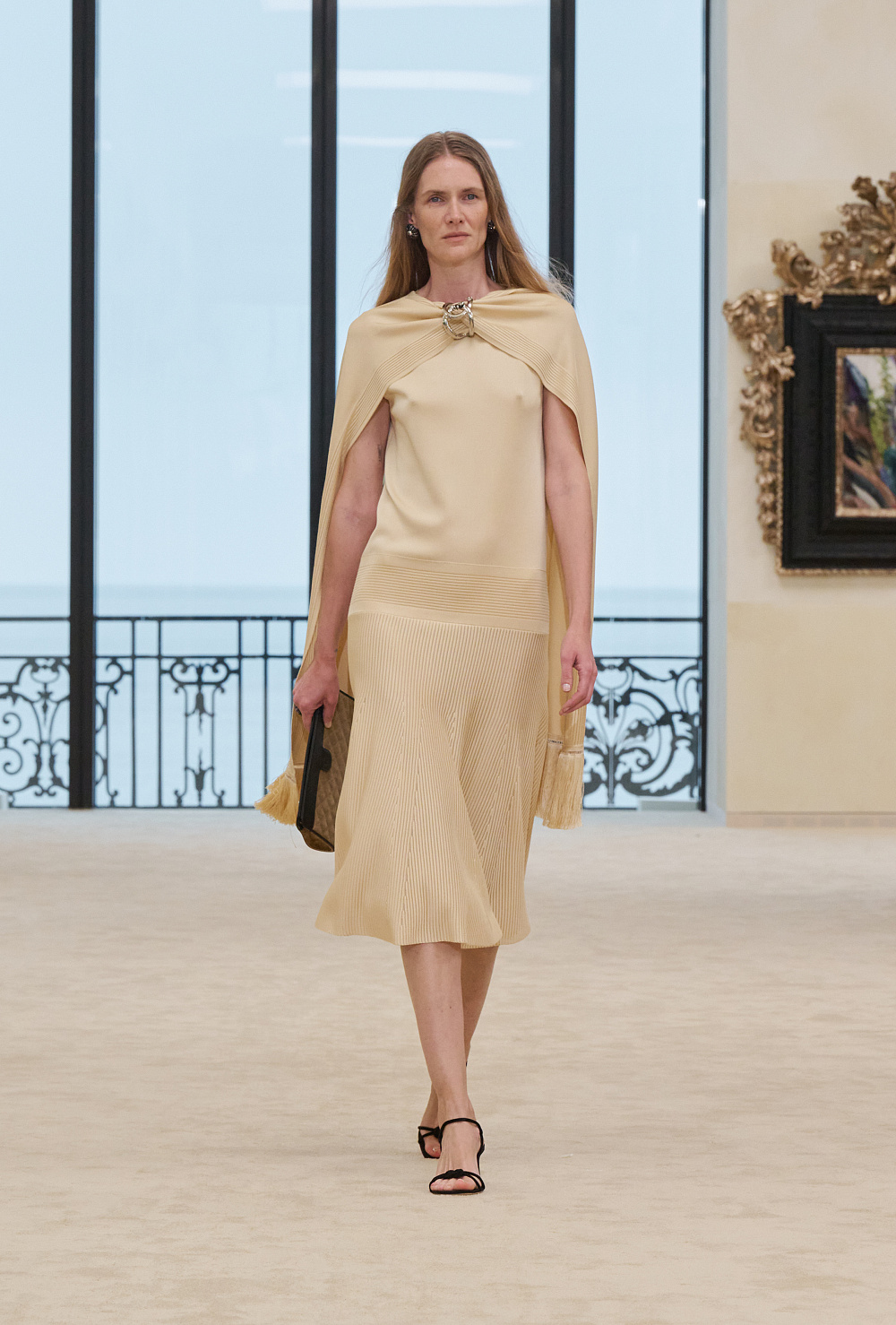 Назад до коріння: круїзна лінія Chanel 2026/27, дебют у знаковій Біарріц
50