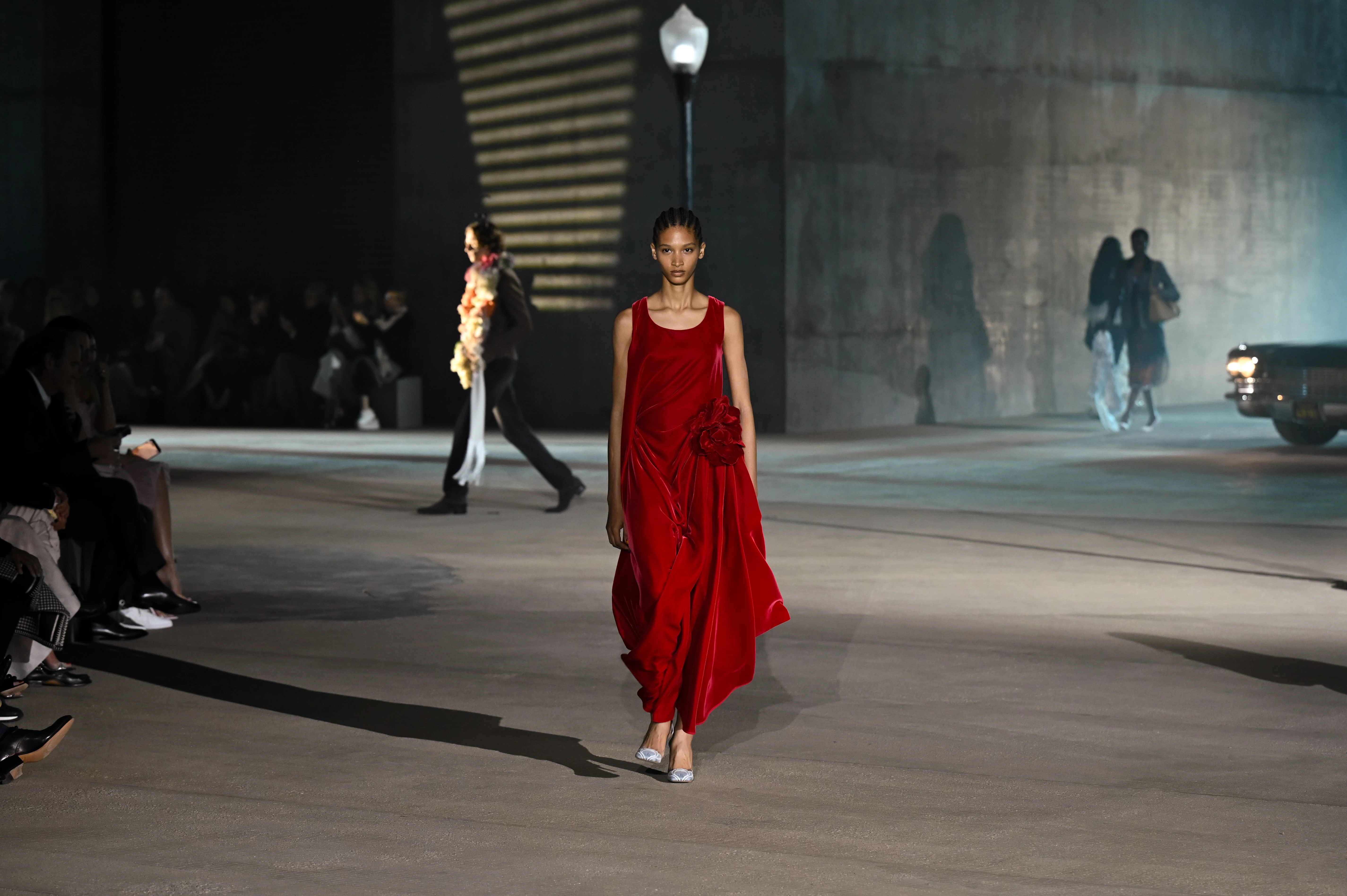 Зіркова мить: DIOR презентував свіжу лінійку в Голлівуді
1