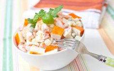 Салат з крабовими паличками