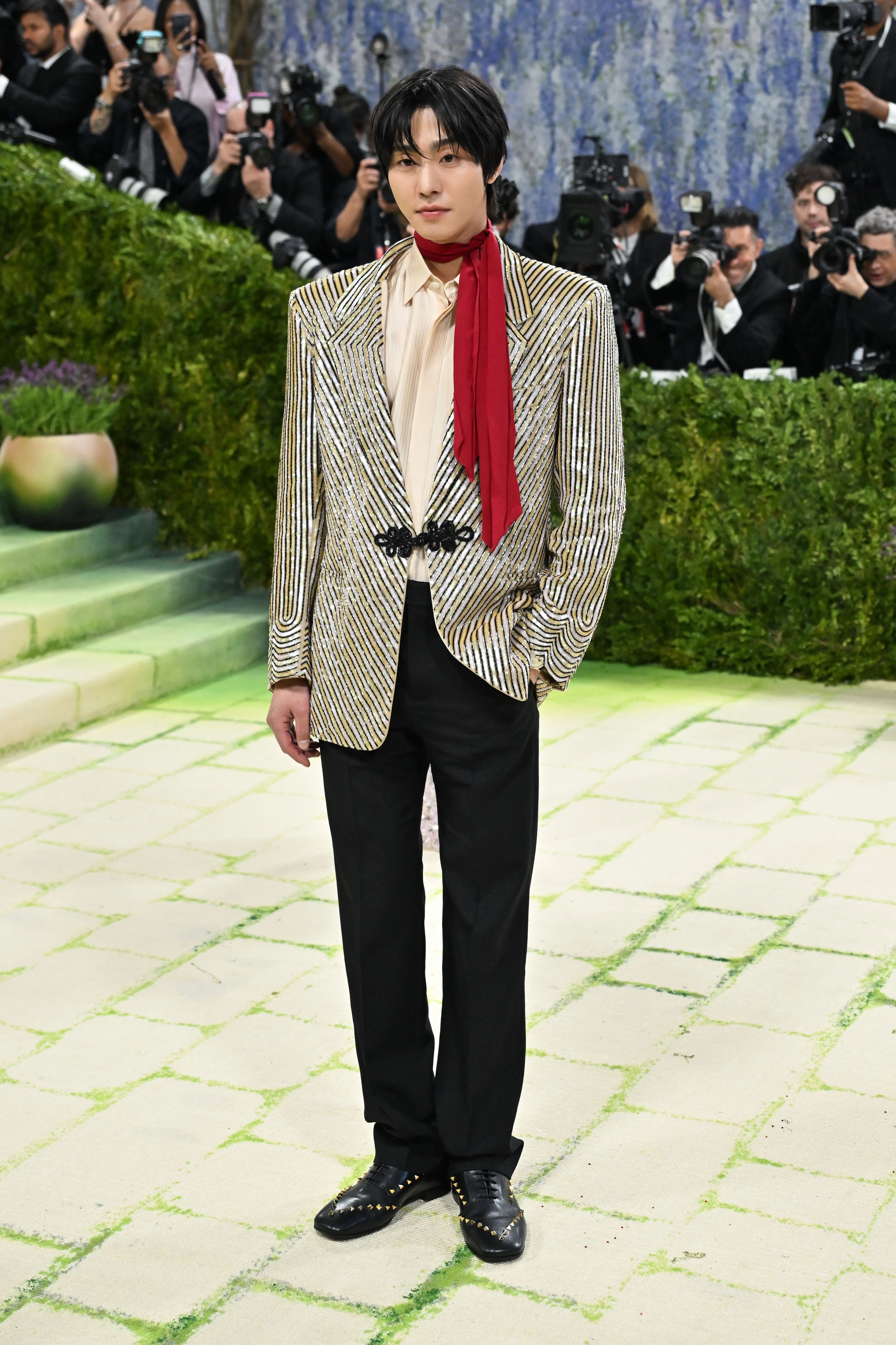 Ан Хьо Соп у Valentino9