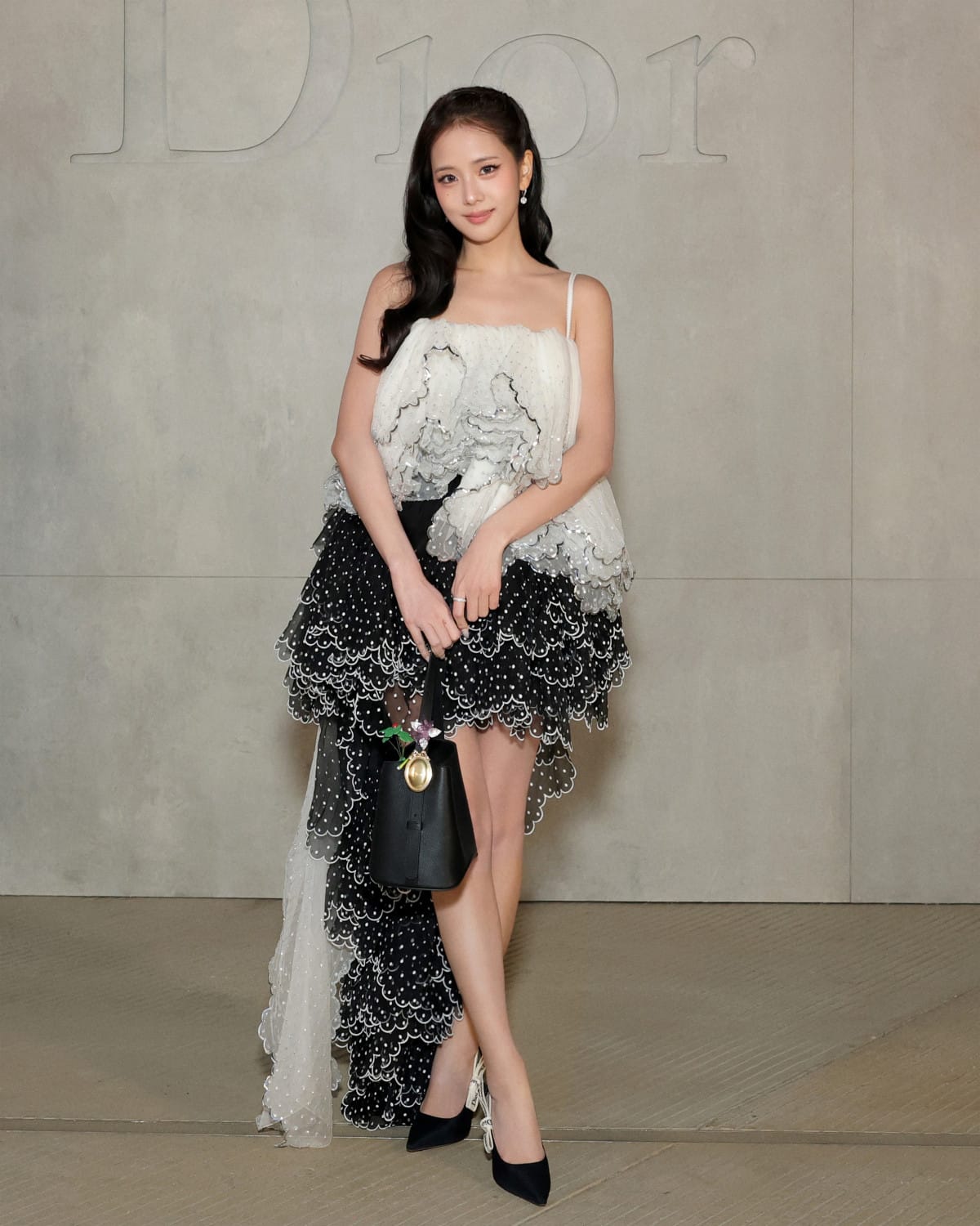 Зірки на показі Dior Cruise 2027: Майлі Сайрус, Сабріна Карпентер, Аль Пачіно та інші.
6