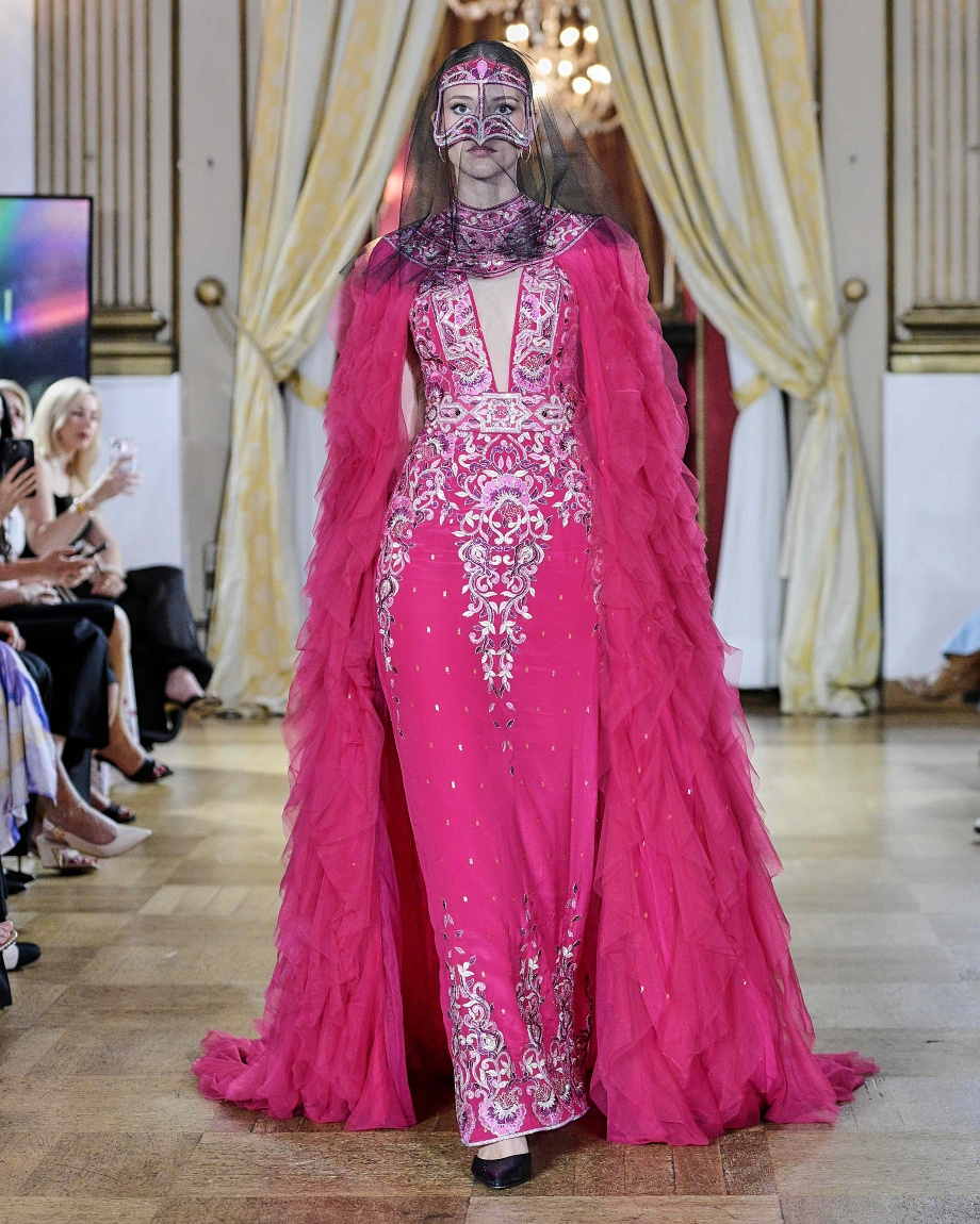 Римські Дні Моди: світові разробники одягу показали свої новітні haute couture добірки9