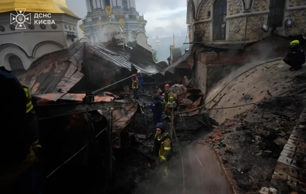 Масштаби руйнувань Києво-Печерської лаври та кіностудії Довженка озвучили в офісі президента.