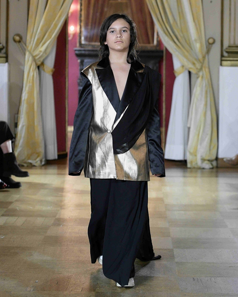 Римські Дні Моди: світові разробники одягу показали свої новітні haute couture добірки39