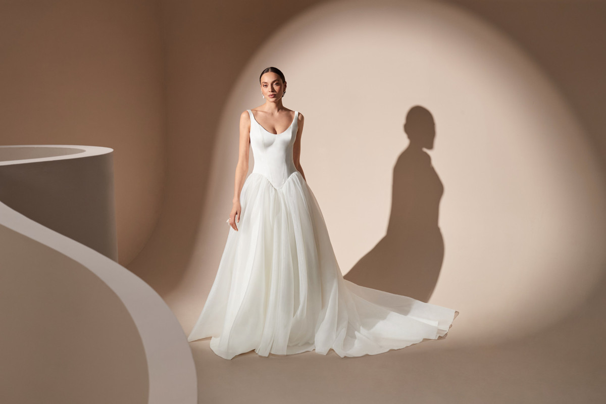 Модні весільні сукні 2026: ключові напрямки сезону67
