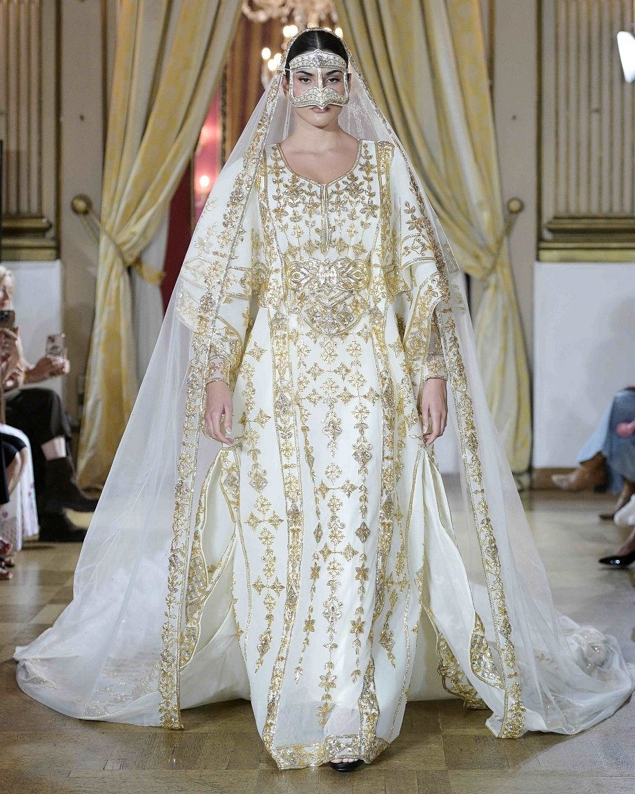 Римські Дні Моди: світові разробники одягу показали свої новітні haute couture добірки19