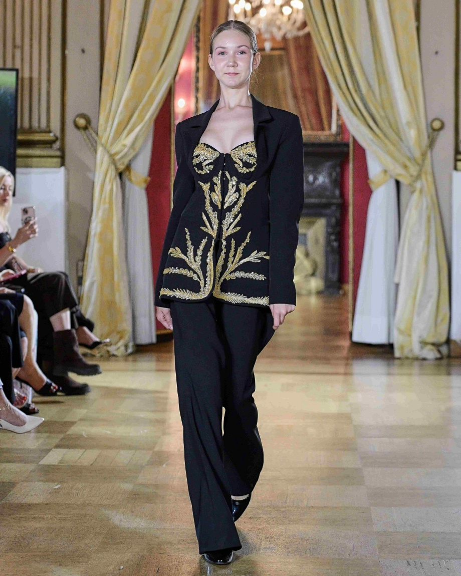 Римські Дні Моди: світові разробники одягу показали свої новітні haute couture добірки23