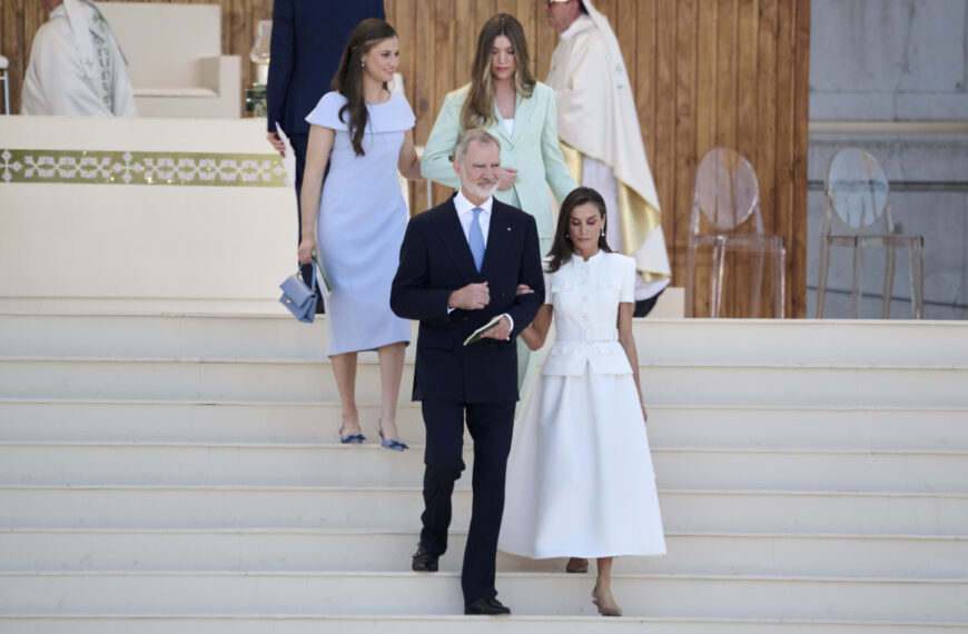 Total white look – найкращий вибір на літо-2026, і це вже доводить королева Летиція