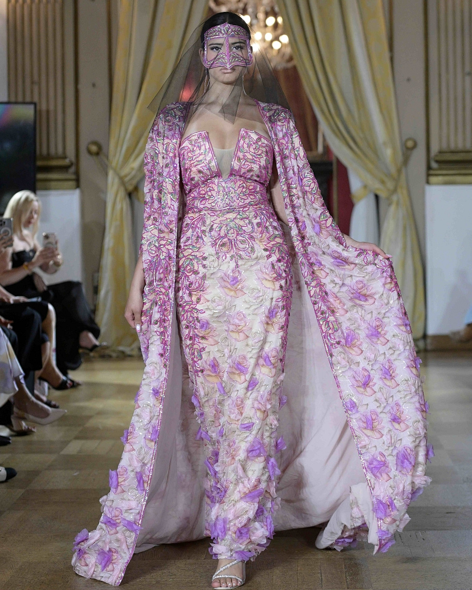 Римські Дні Моди: світові разробники одягу показали свої новітні haute couture добірки13