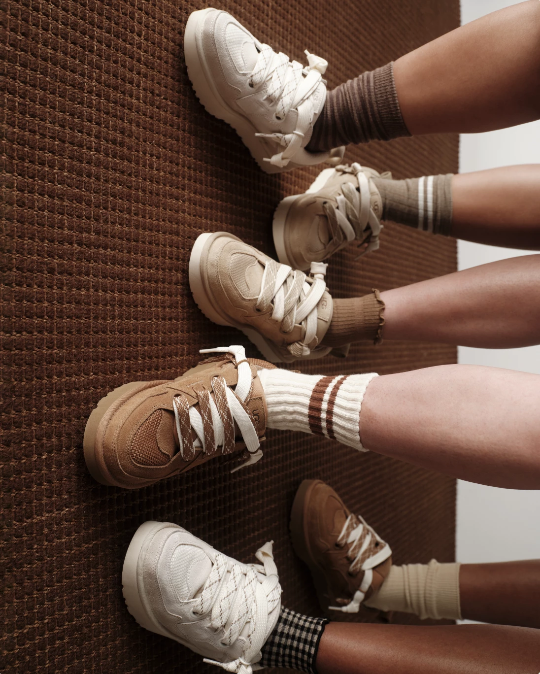 Vogue UA Рекомендує: літні черевички UGG, від яких неможливо відвести погляд7