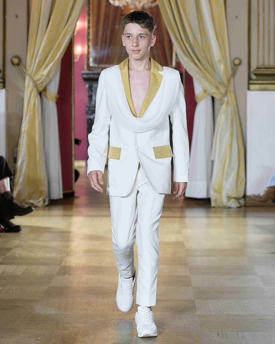 Римські Дні Моди: світові разробники одягу показали свої новітні haute couture добірки44