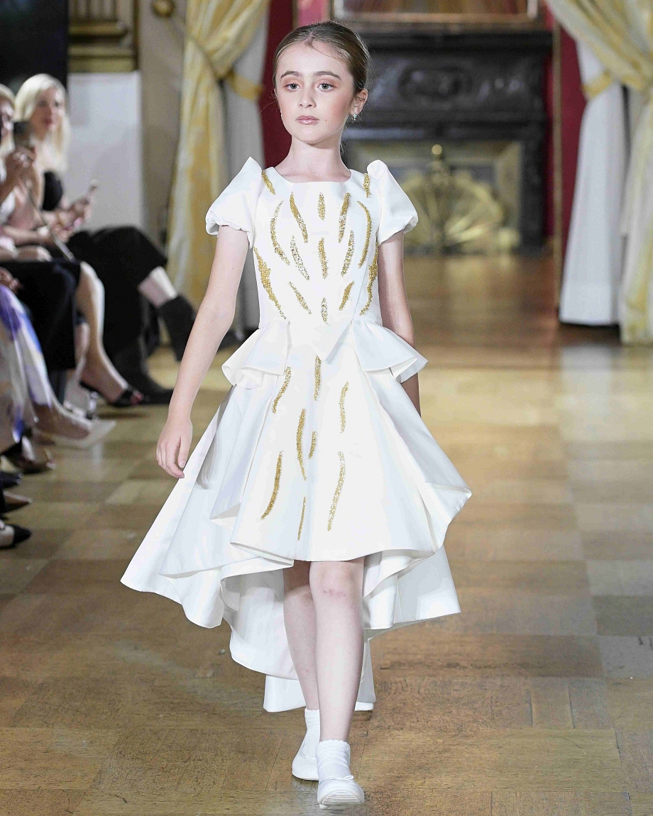 Римські Дні Моди: світові разробники одягу показали свої новітні haute couture добірки38