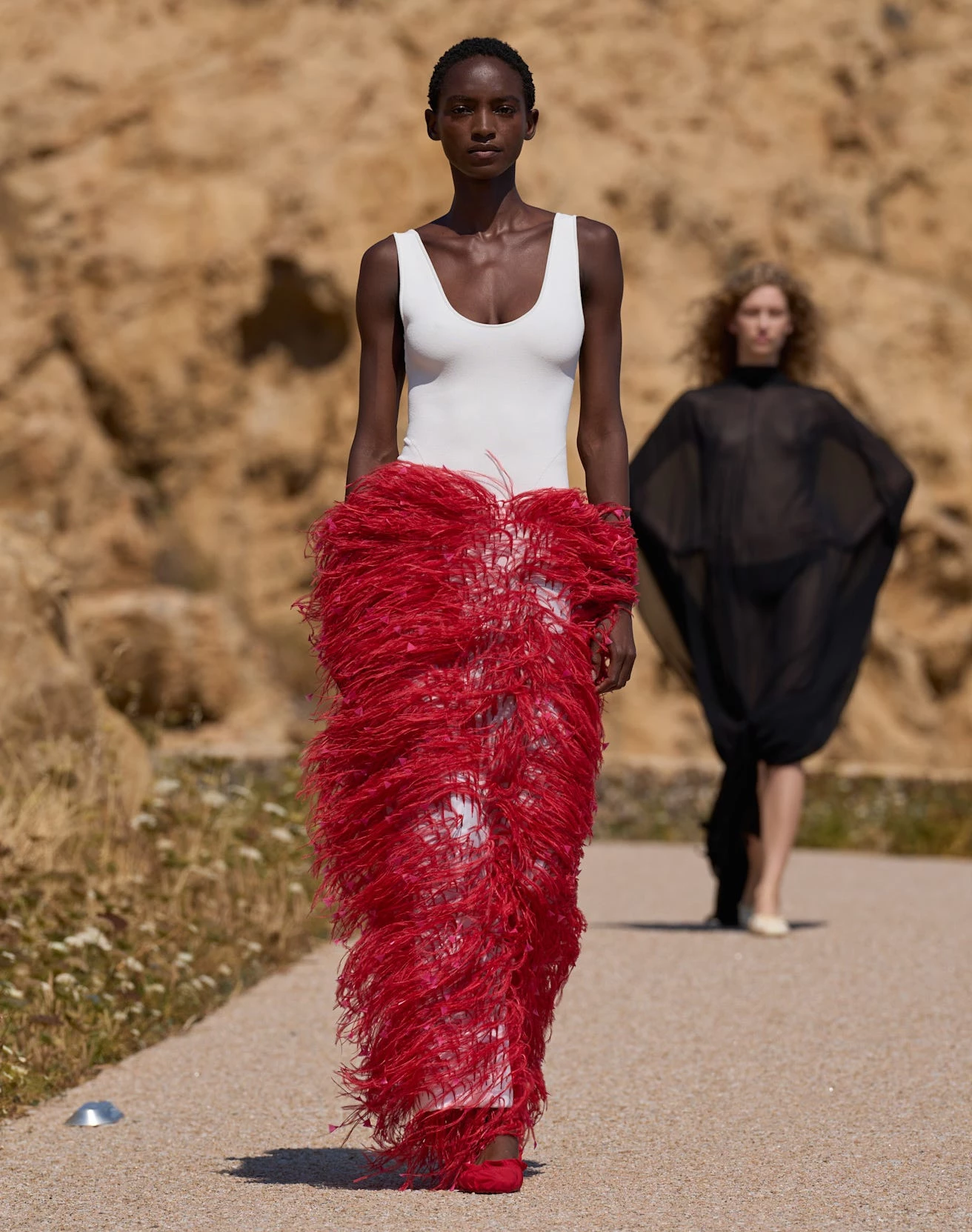 Jacquemus представив найефектнішу колекцію літа 2027 — після неї виникло бажання негайно вирушити у відпустку4