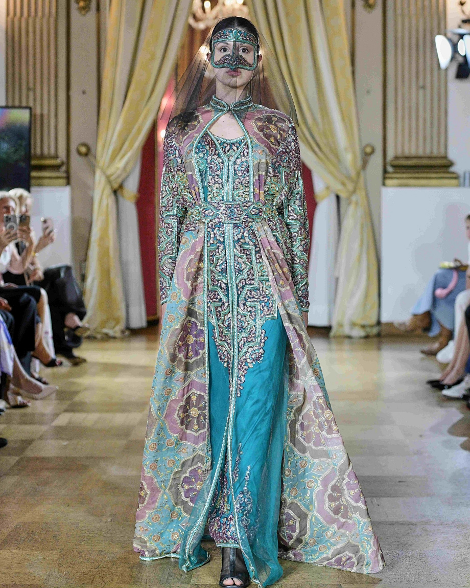 Римські Дні Моди: світові разробники одягу показали свої новітні haute couture добірки6