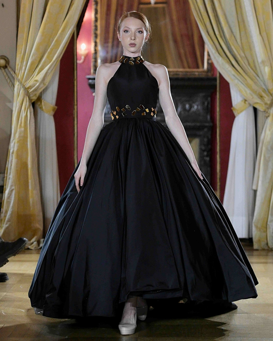 Римські Дні Моди: світові разробники одягу показали свої новітні haute couture добірки51