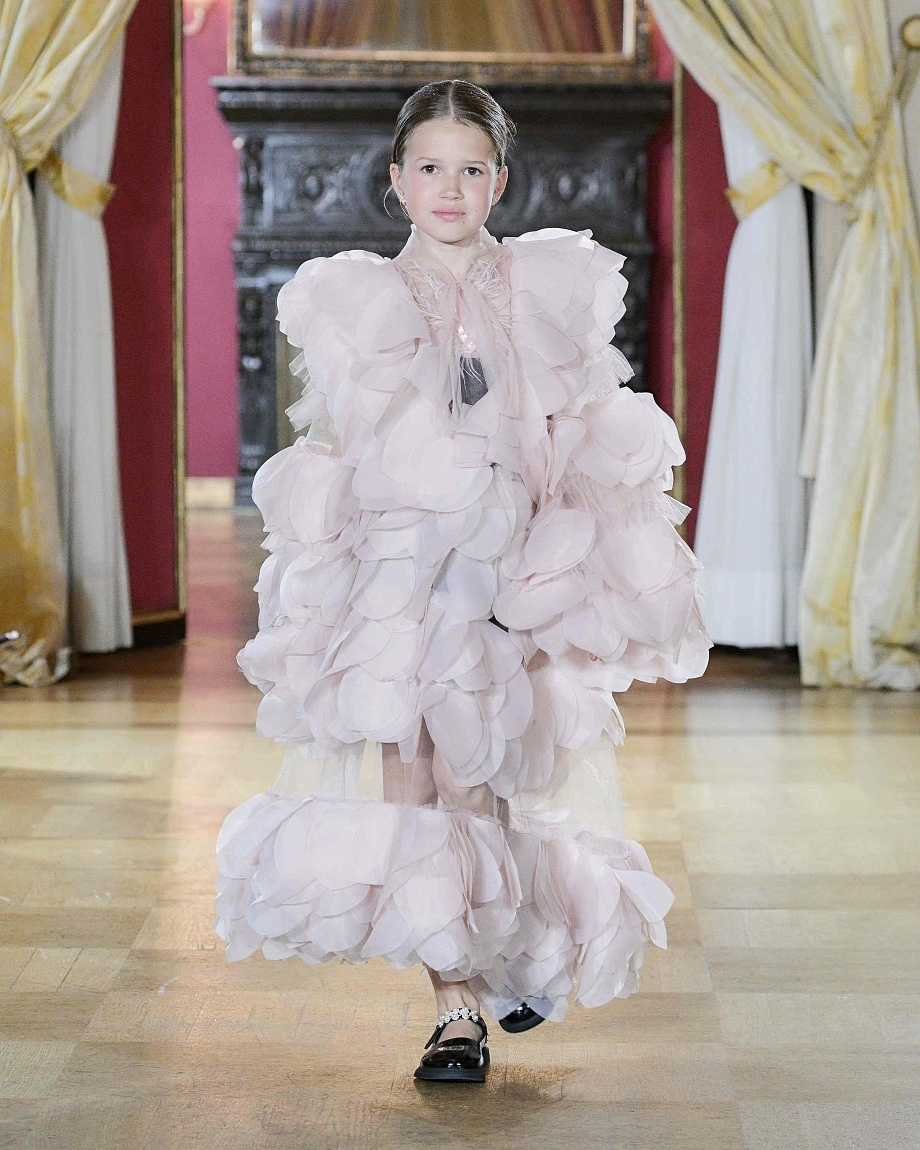 Римські Дні Моди: світові разробники одягу показали свої новітні haute couture добірки68