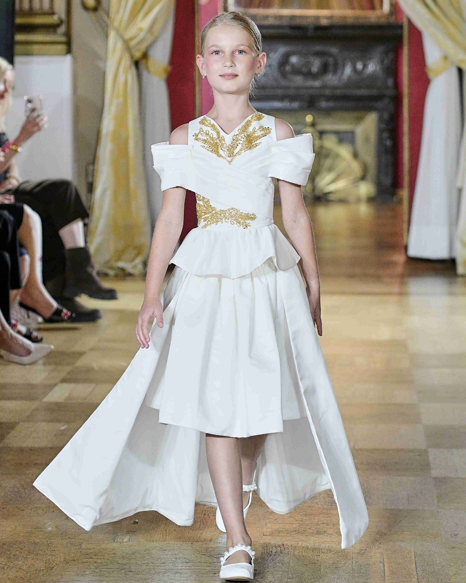 Римські Дні Моди: світові разробники одягу показали свої новітні haute couture добірки47