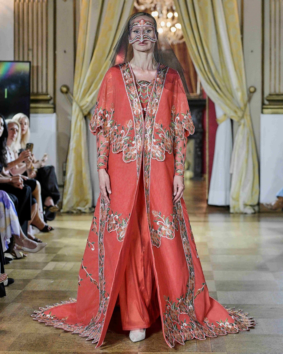 Римські Дні Моди: світові разробники одягу показали свої новітні haute couture добірки10