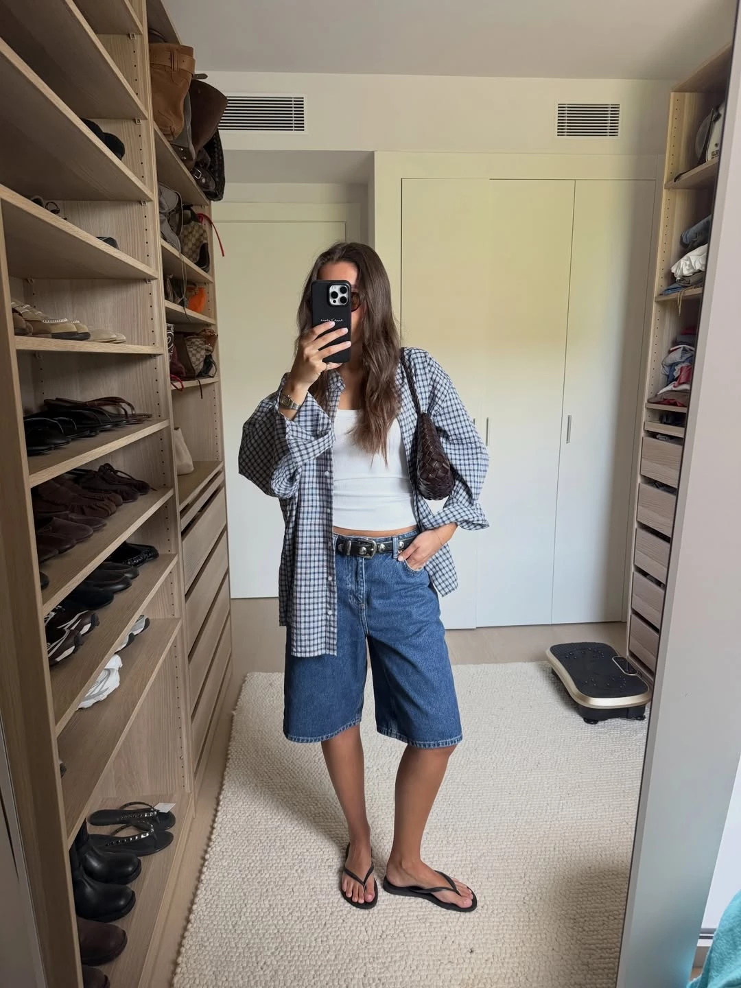 Instagram @annaescassut1