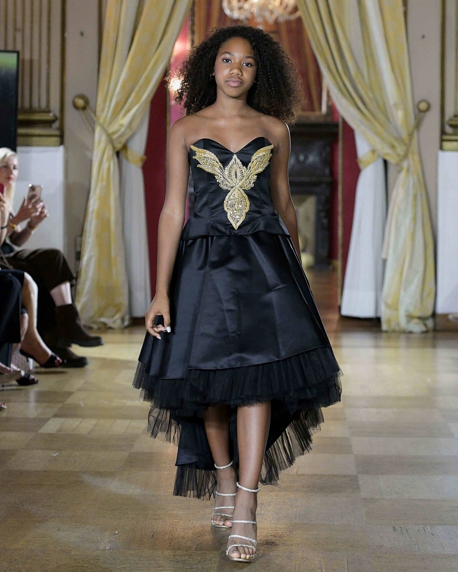 Римські Дні Моди: світові разробники одягу показали свої новітні haute couture добірки43