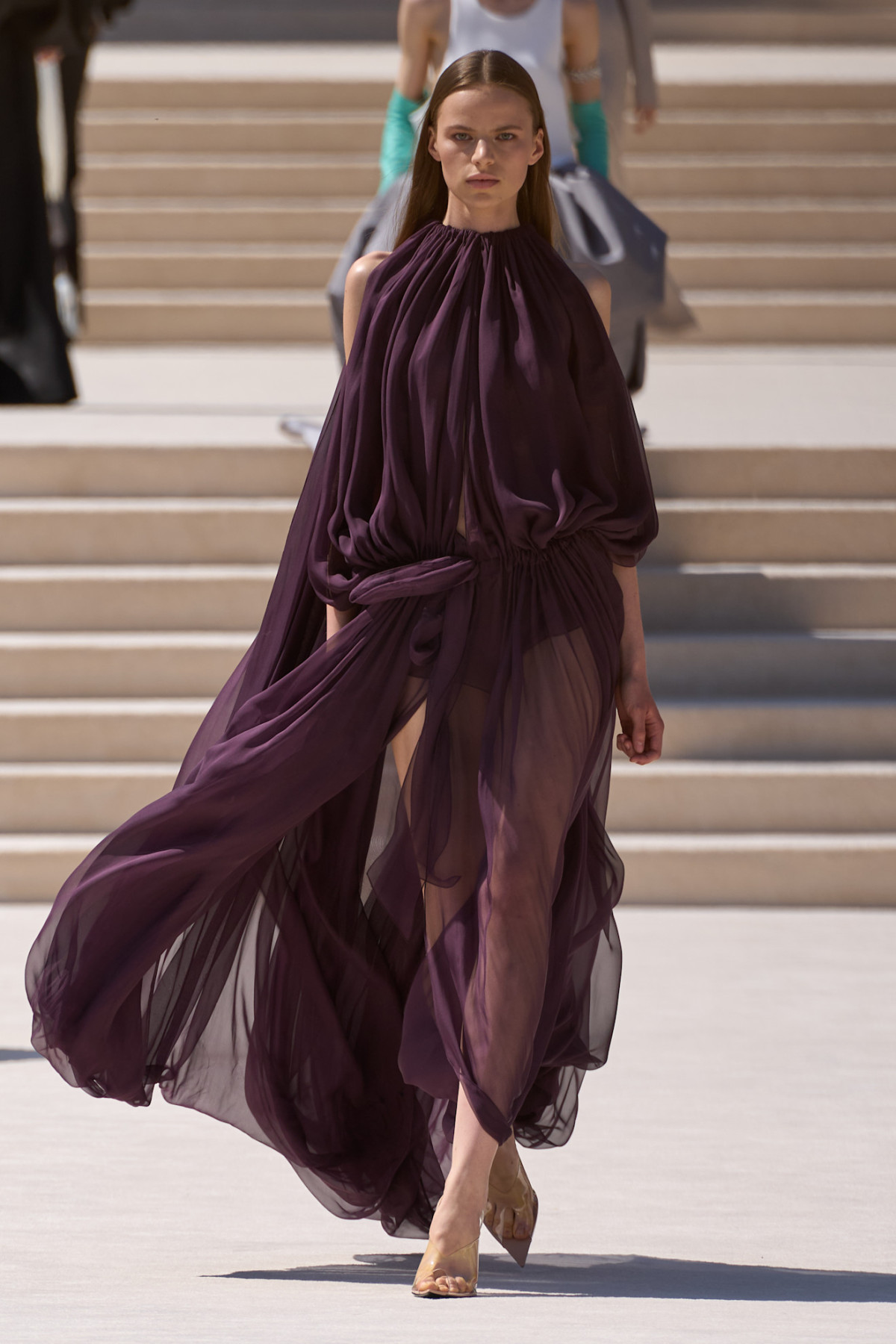 Новий етап Balenciaga: П'єрпаоло Піччолі створив кутюр, схожий на мрію15